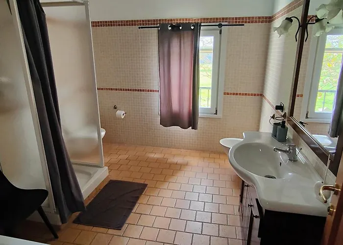 فندق مبيت وإفطار Casa Jolanda Iolanda di Savoia