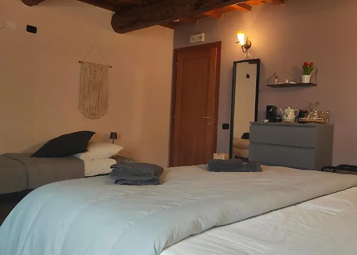 Casa Jolanda فندق مبيت وإفطار Iolanda di Savoia